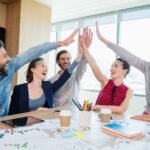 Beneficios de la Amistad en el Trabajo: Conexiones Profesionales