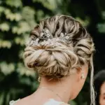 Descubre los peinados más elegantes para eventos formales